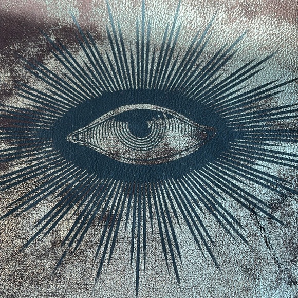 TOTEM Metallic evil eye leather clutch - Picture 2 of 5